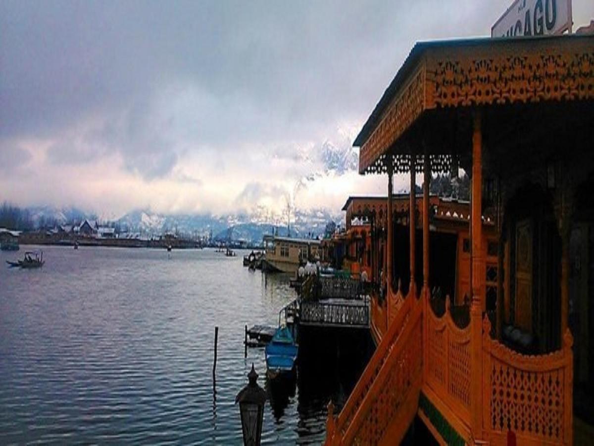 Hotel Chicago Group Of Houseboats Srīnagar Exterior foto
